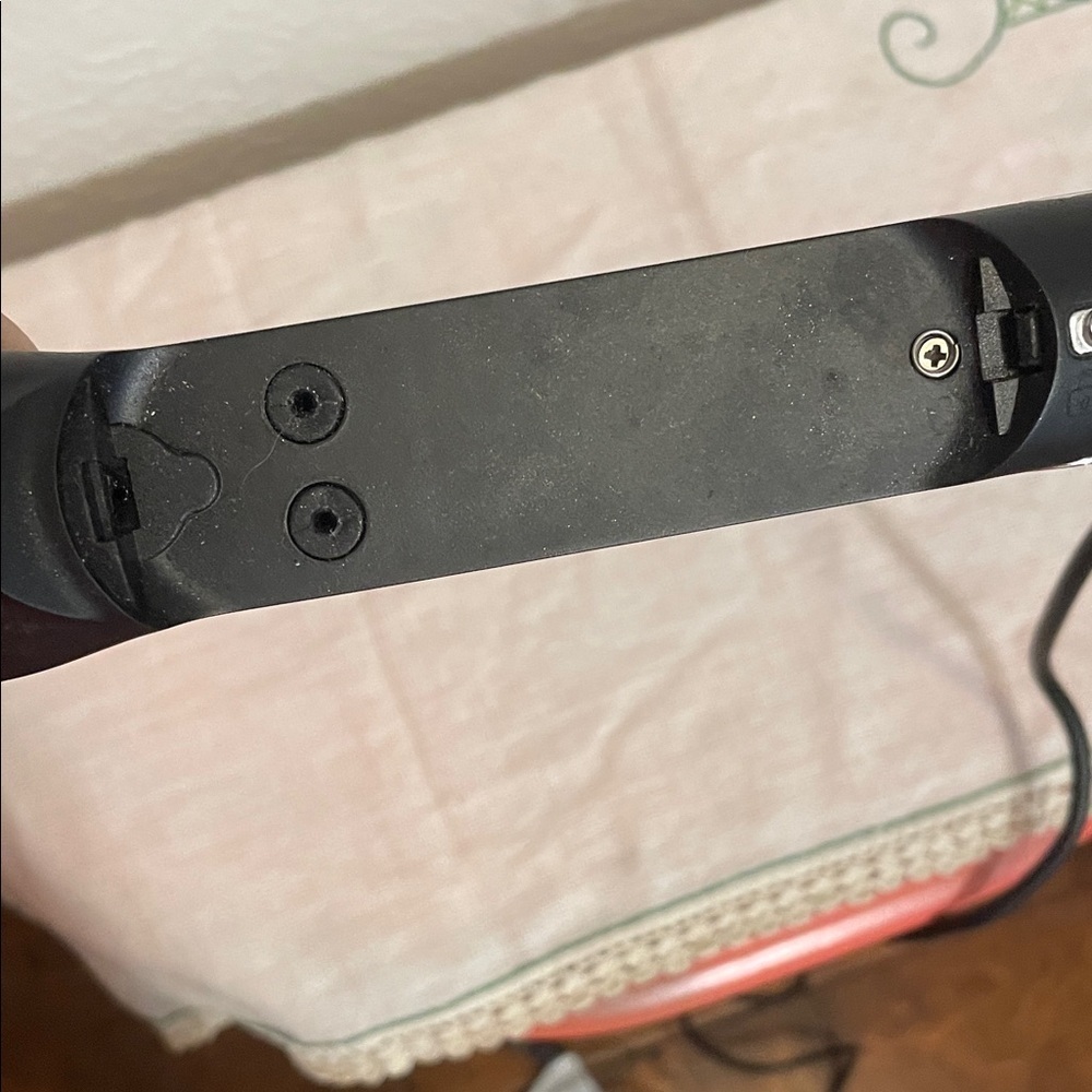 🆓🆓🆓Free w/Purchase🆓🆓🆓Black Hair Straightener - Picture 5 of 10